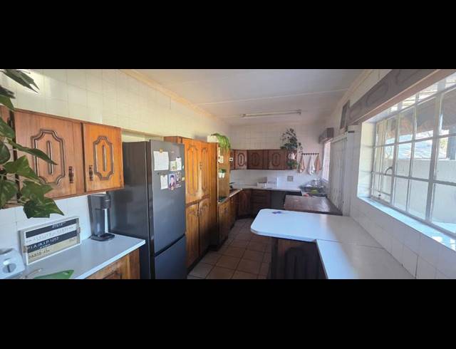 3 BEDROOM HOUSE FOR SALE IN HENLEY-ON-KLIP